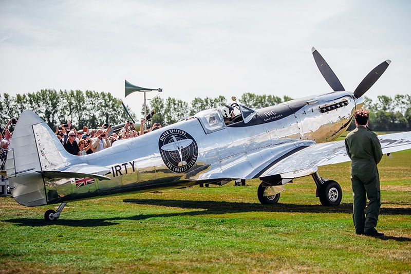 iwc Silver Spitfire - The Longest Flight