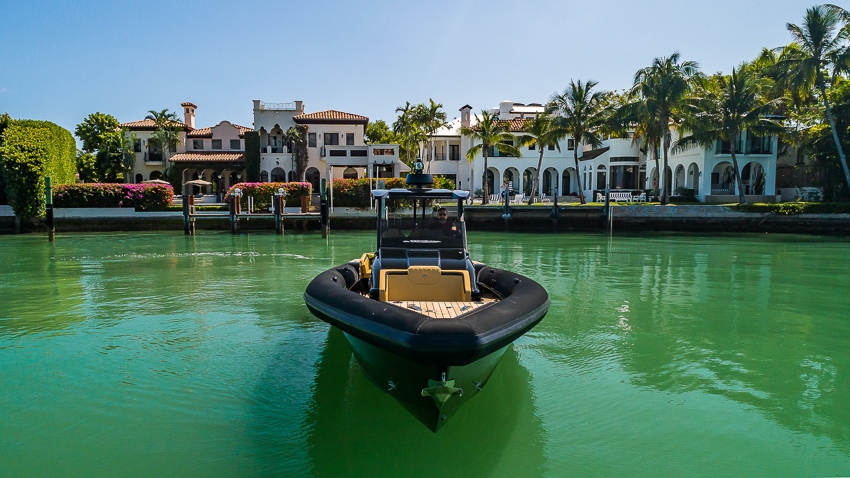 technohull explorer 40 Miami